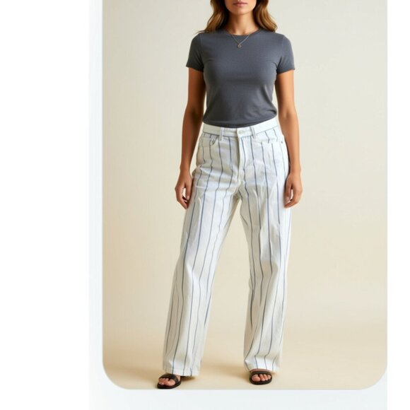 American Eagle Outfitters Pants - American Eagle White and blue stripped pants Size 0